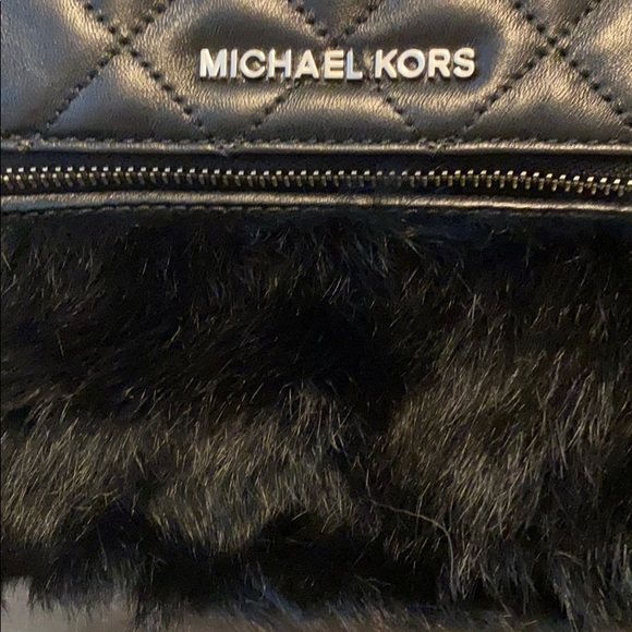 Michael Kors Backpack with rabbit fur Like new - Picture 4 of 8